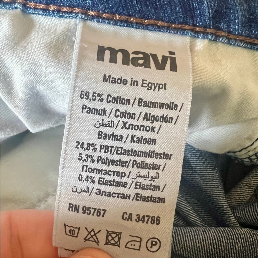 Mavi Sonja Mid-Rise Straight Leg Jeans - Size 28 (Measures 30") - Picture 11 of 12